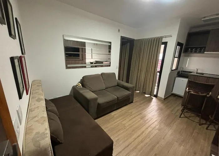 1810 - Flat Para Temporada Em Goiania-Proximo Ao Parque Areiao