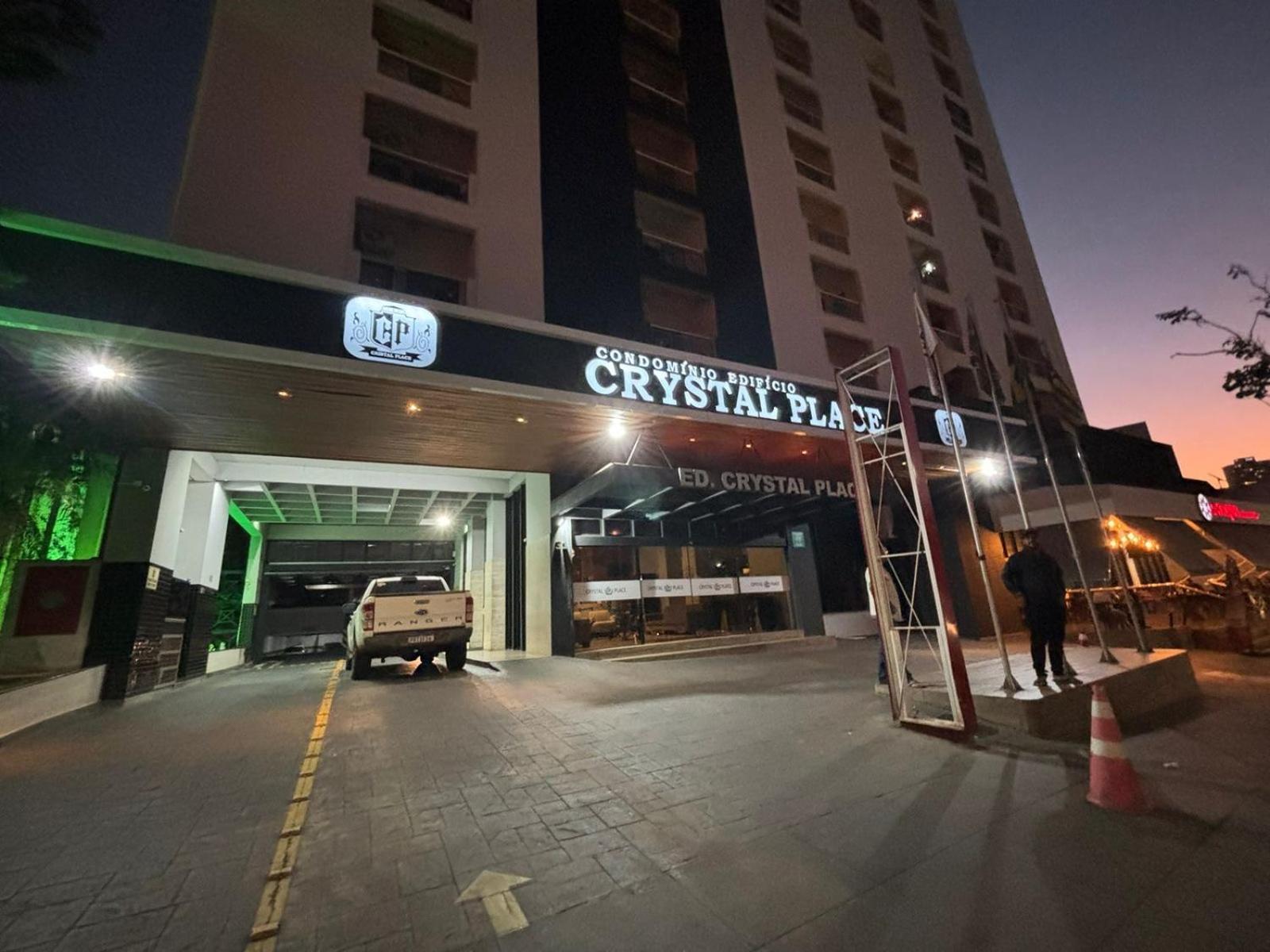 1810 - Flat Temporada Em Goiania-proximo Ao Parque Areiao Apartment *